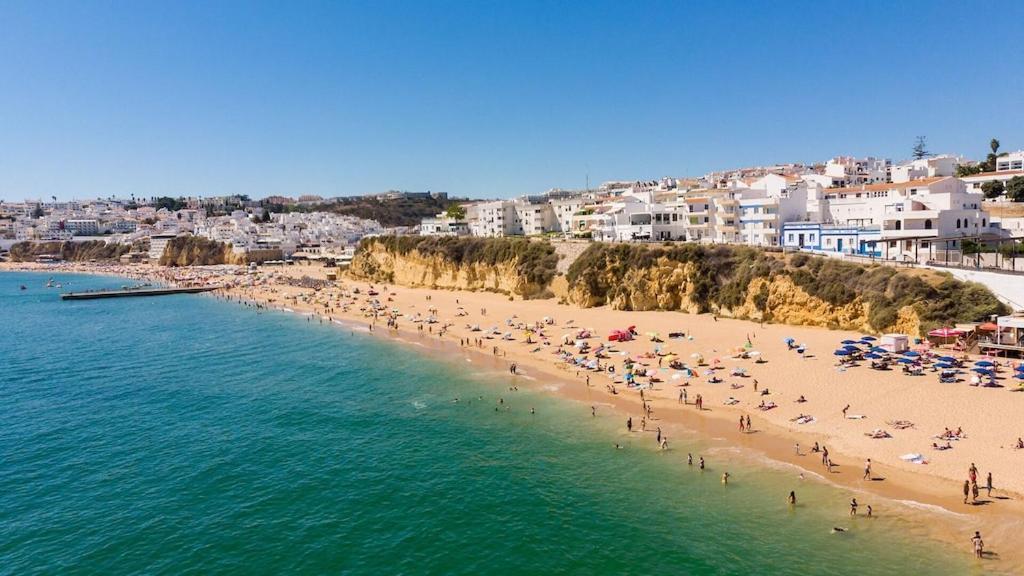 Refurbished Beachfront House, Pool, Ac, Wifi, Albufeira, Sea View Buitenkant foto