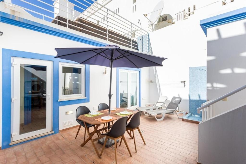 Refurbished Beachfront House, Pool, Ac, Wifi, Albufeira, Sea View Buitenkant foto