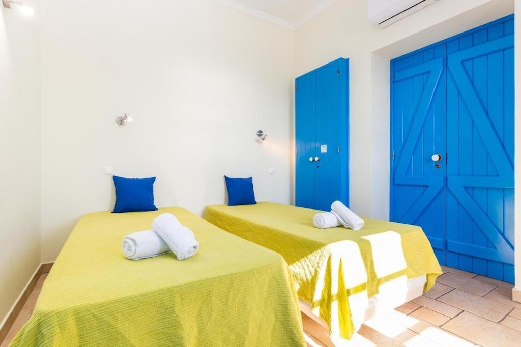 Refurbished Beachfront House, Pool, Ac, Wifi, Albufeira, Sea View Buitenkant foto
